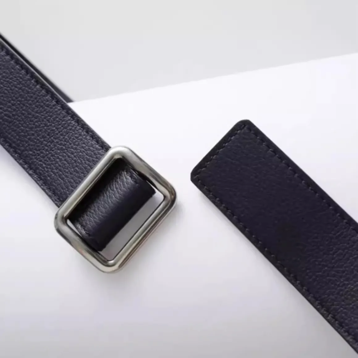 2024 New Luxury Belt Ladies Imported from France lychee Grain & Fine Grain cowhide Minimalist Stylish Square Buckle Belt