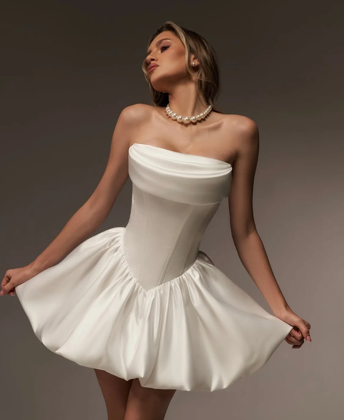 

Luxury Simple Flower Bud Skirt Wedding Dress Lace Up Fit Waist Sexy Design Short Bridal Dress Wedding Party Evening Prom Dress