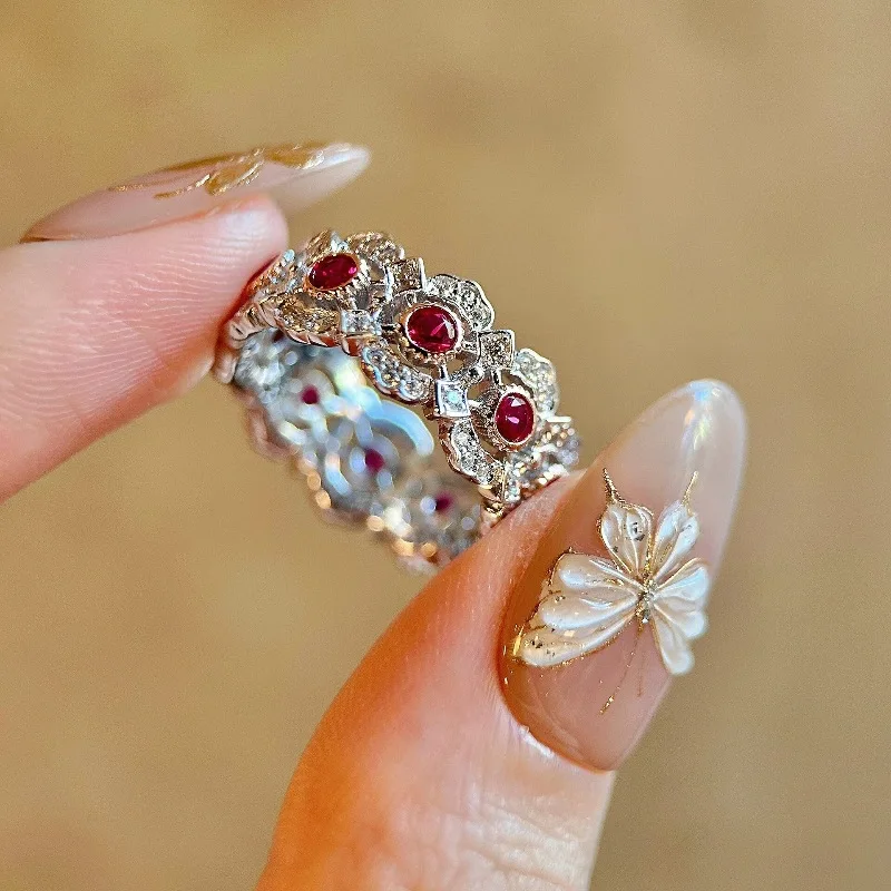 Light luxury silver 925 inlaid diamonds vintage hollow out lace ruby rings for women gorgeous style showy wedding ring jewelry