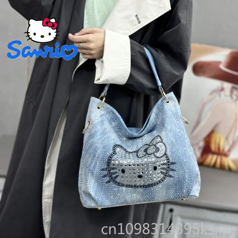 

Сумка-тоут Hello Kitty из денима класса люкс для женщин, с отделкой стразами, большая вместимость, универсальная, для повседневного использования