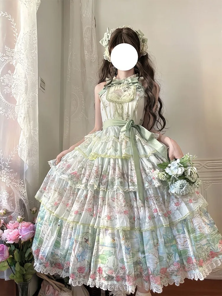 

Elegant cute and fashionable daily dress