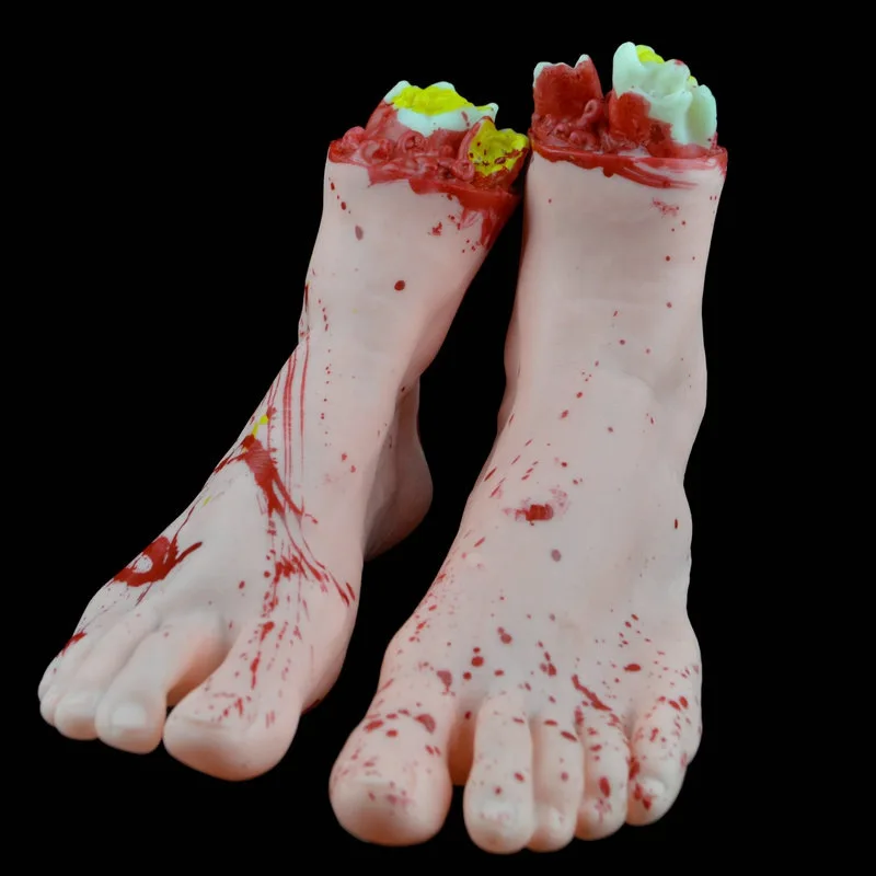 Zestaw rekwizytów na Halloween: krewisto odcięte ręce i stopy do dekoracji na zewnątrz, do ogrodu, do wnętrz, do labiryntu grozy, na imprezę w barze, straszne.