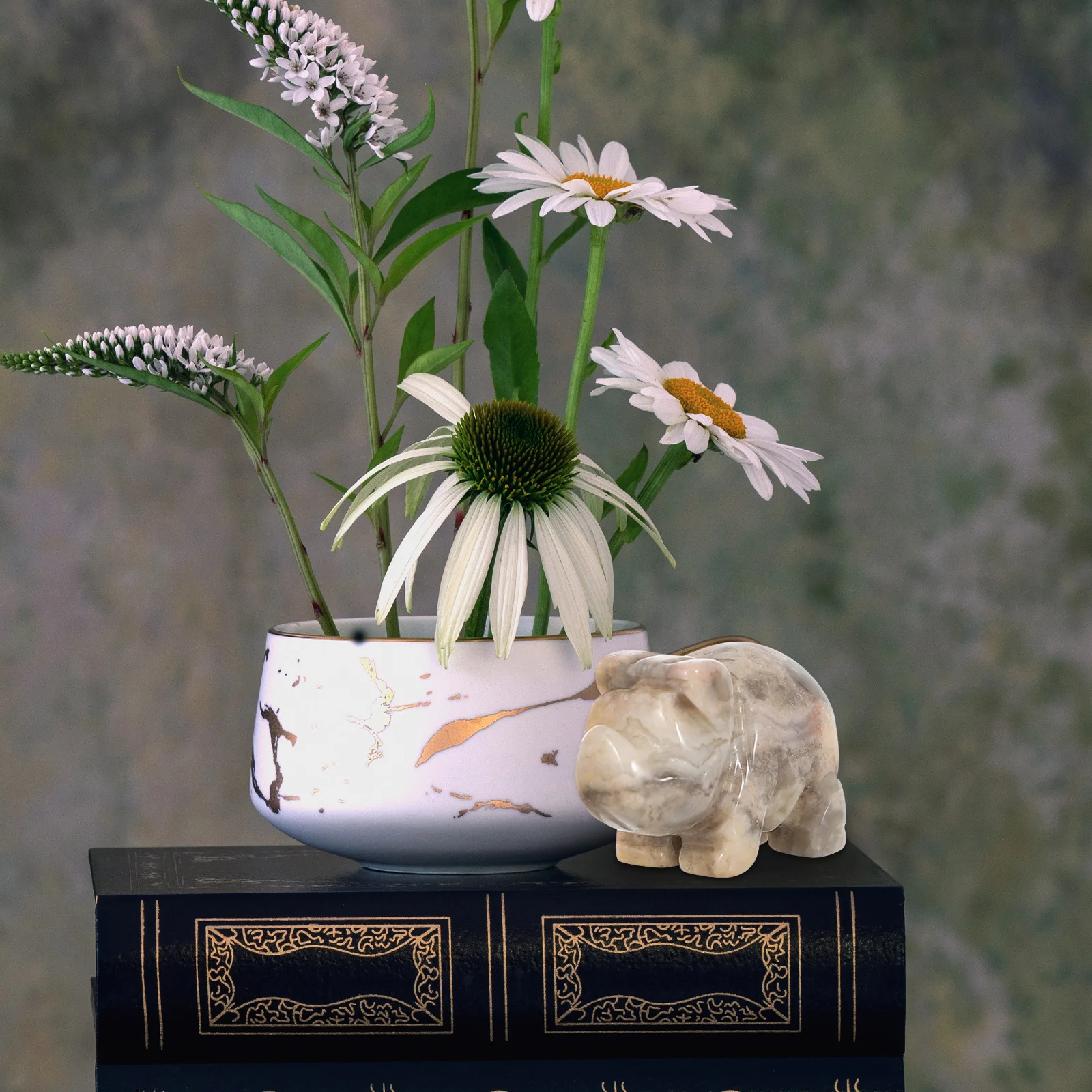 

Natural Stone Piggy Decoration Exquisite Small Pig Ornament Desktop Home Office Decor Lovely Carved Piggy Statue