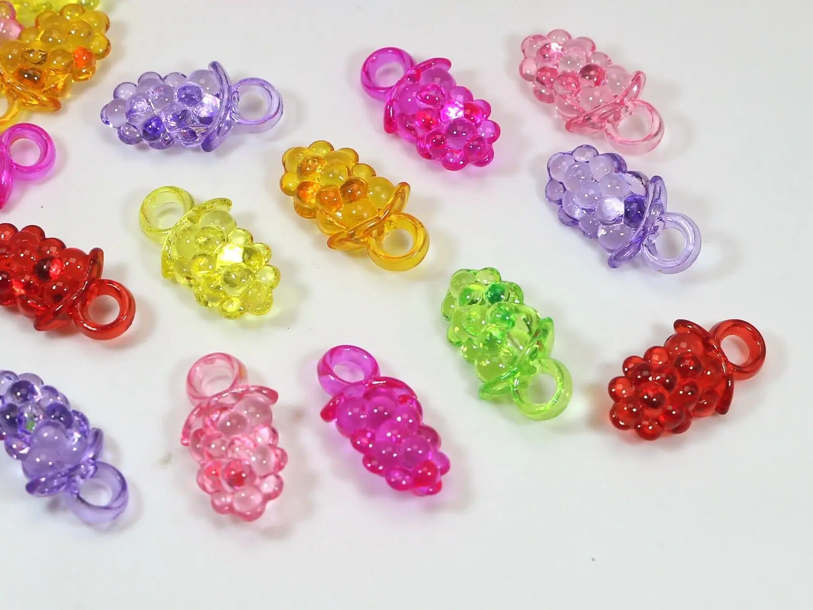 100 Mixed Color Transparent Acrylic Mini Various Fruit Charm Pendants Craft DIY