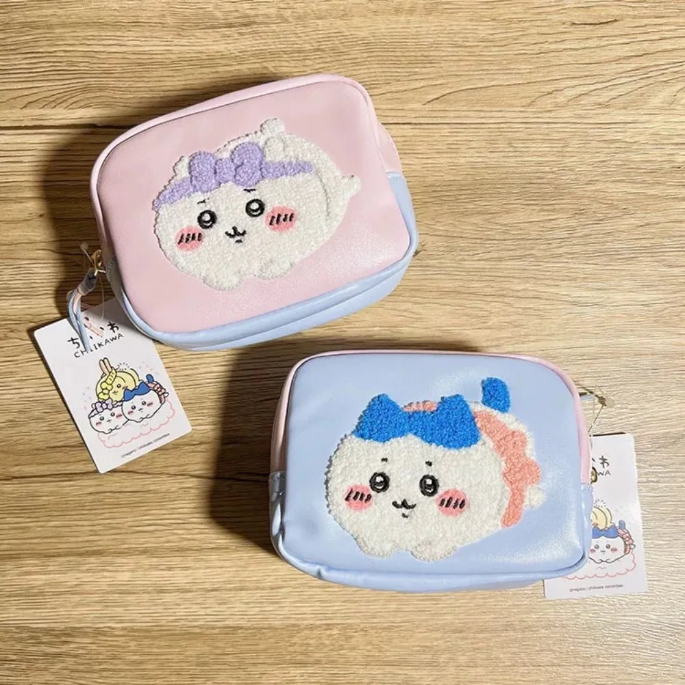 Mini bolsa con cremallera bordada Kawaii Chiikawa, Cartera de dibujos animados de felpa, patrón de doble cara, bolsa de almacenamiento de utensilios de PU