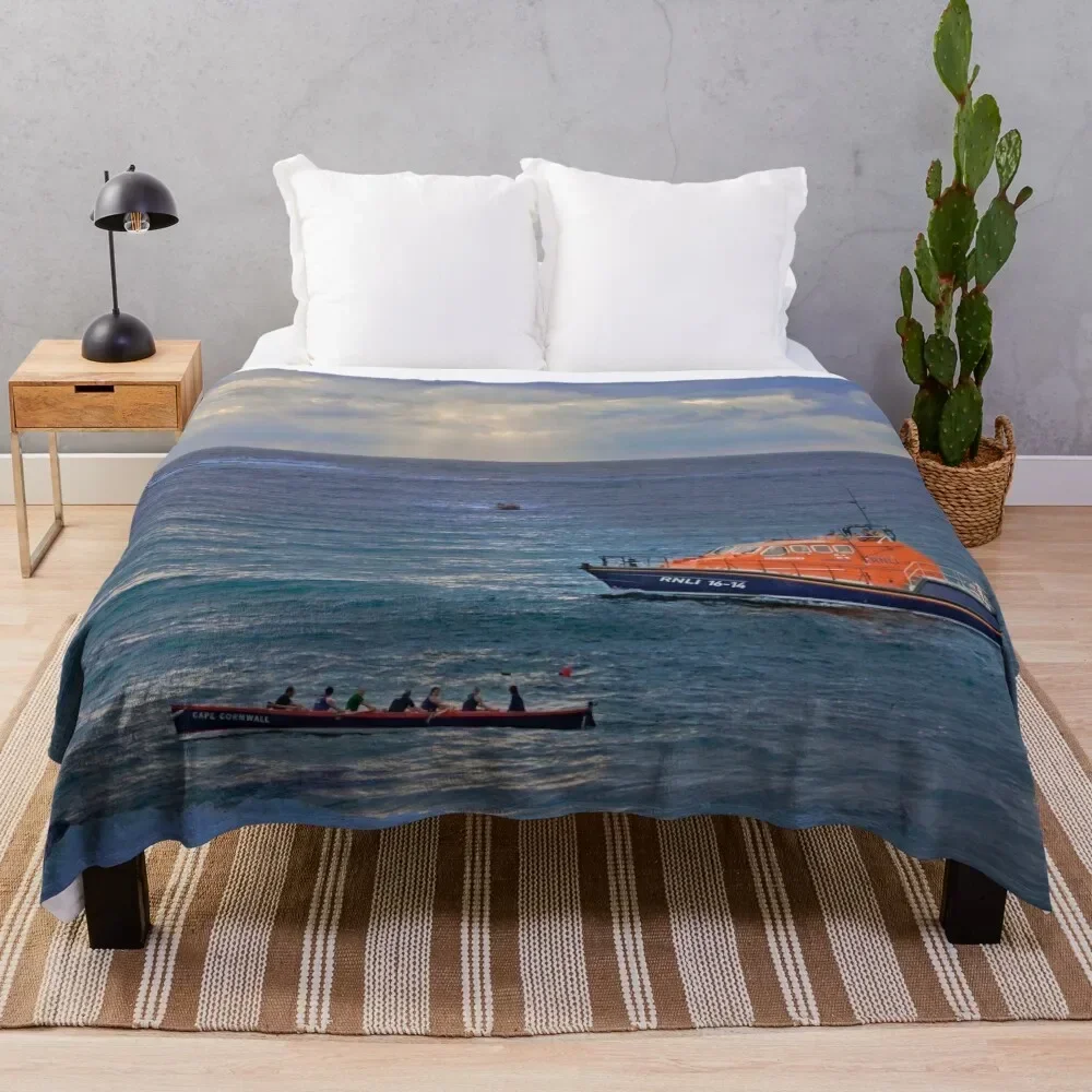 

Lifeboats And A Gig Throw Blanket All Season Lightweight Soft Blanket for Bed