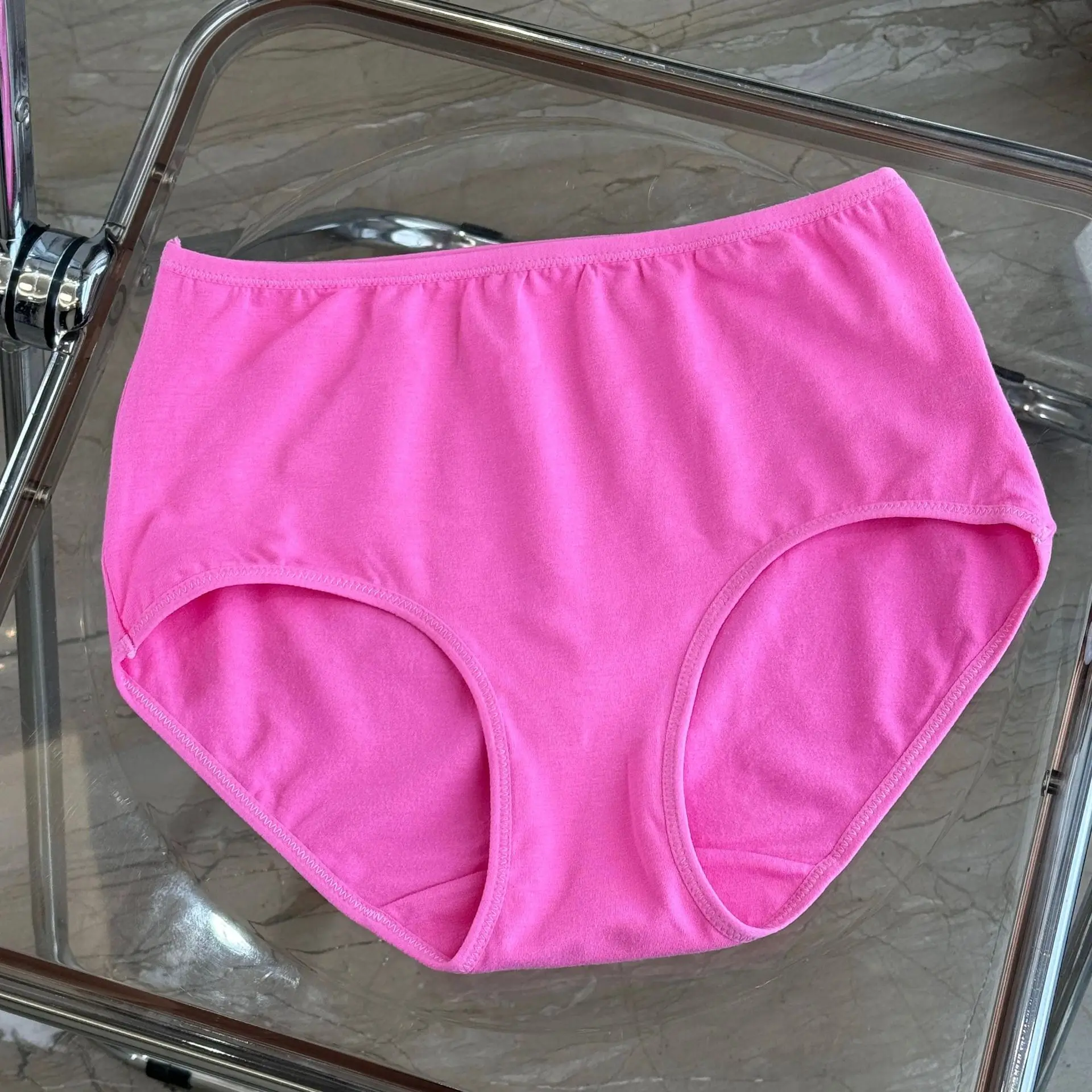 

Women's large-size underwear, spot solid-color girl mid-waist, abdomen, comfortable hip lift, pure cotton bottom-gear briefs