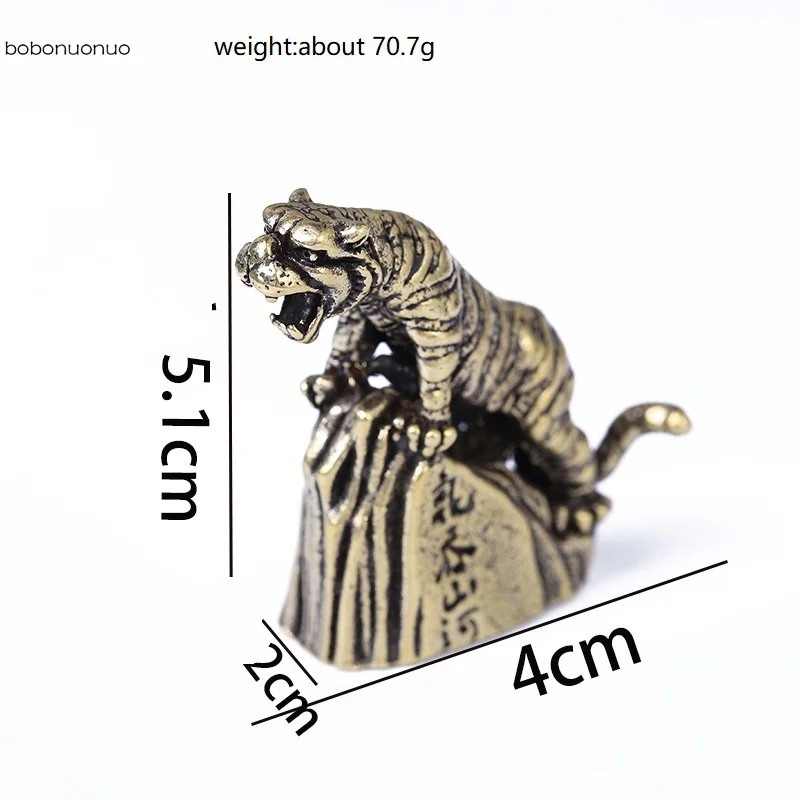 Antique Bronze Tiger Climbing Mountain Statue Zodiac Animal Desktop Ornament Pure Copper Miniature Figurines Tea Pet Home Decors