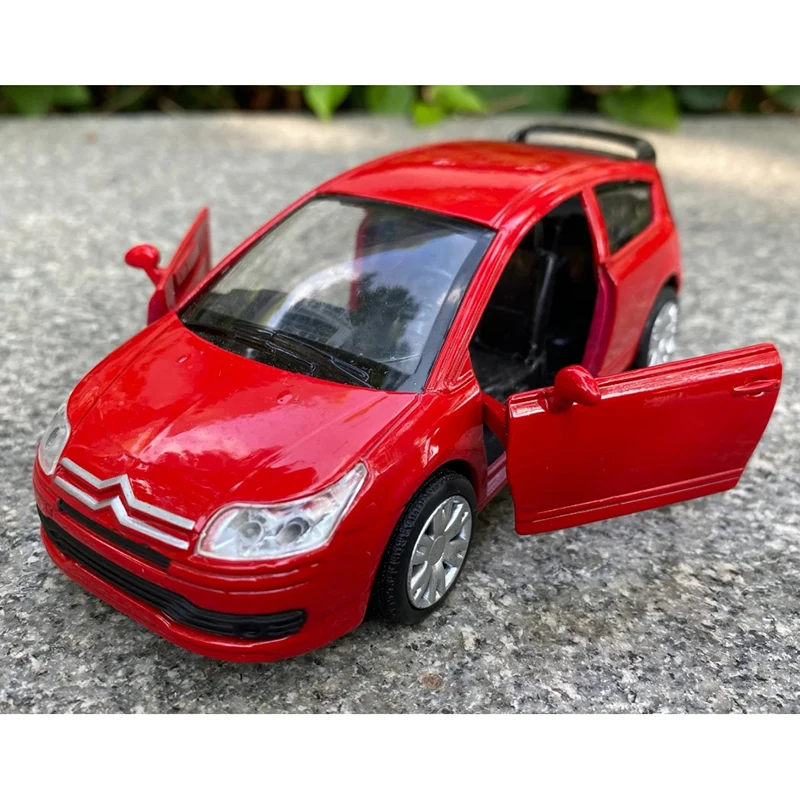 no box 13.5CM 1:32 Scale Citroen C4 Alloy Car Model Collectible Souvenir Diecast & Toys Adult Fans Child Gifts Toy