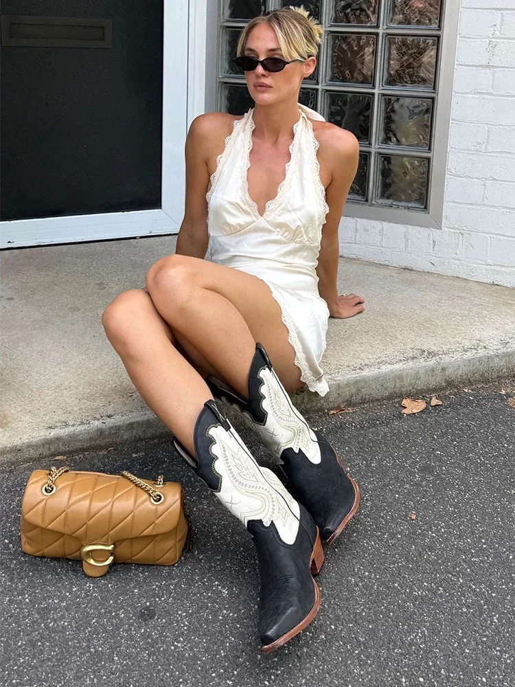 Sukienka z satyny jedwabnej z dekoltem typu halter, bez pleców, krótka spódniczka, sukienka na wakacje.