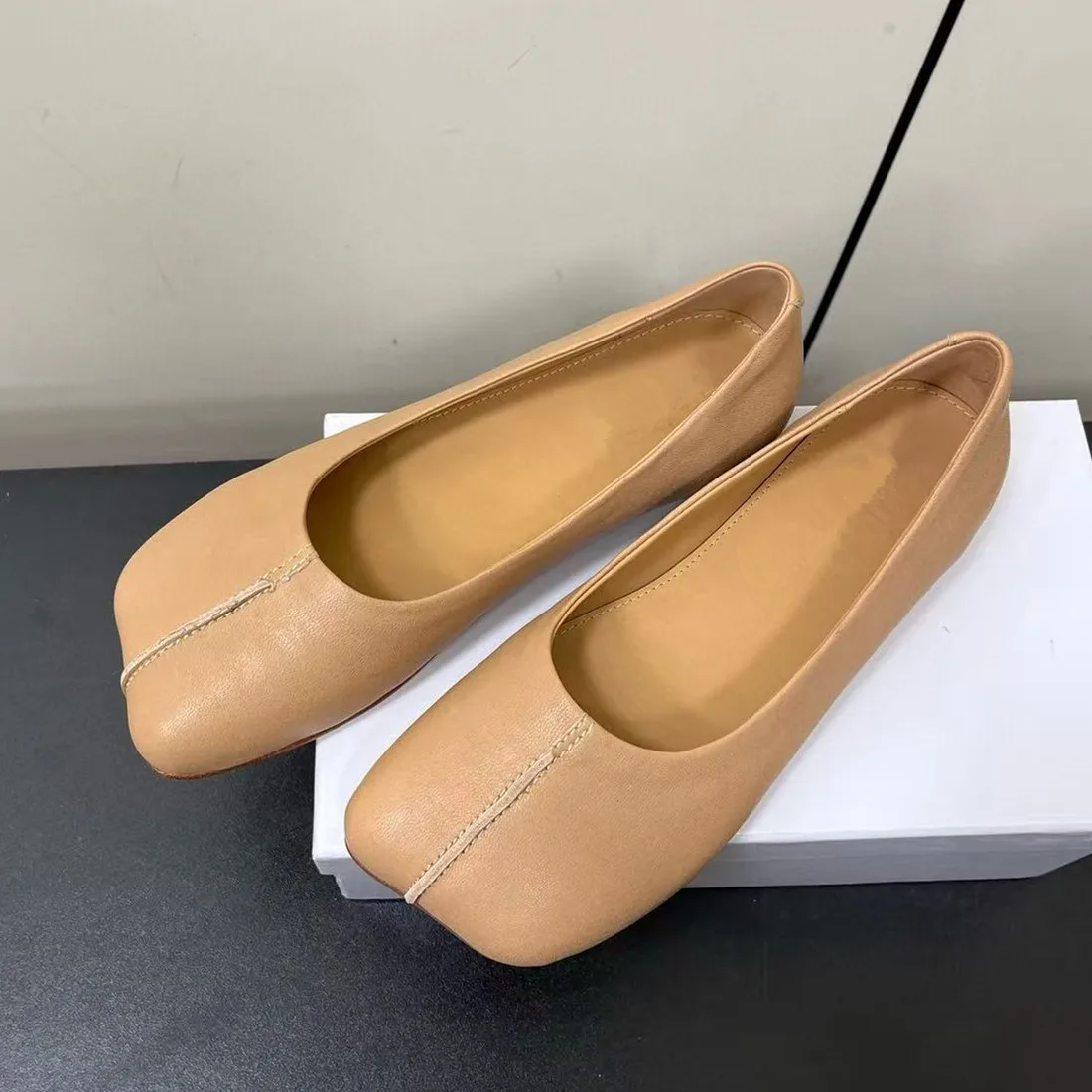 

Retro one-piece loafers for women 2026 new leather flat bottomed British leather shoes for women's fashion