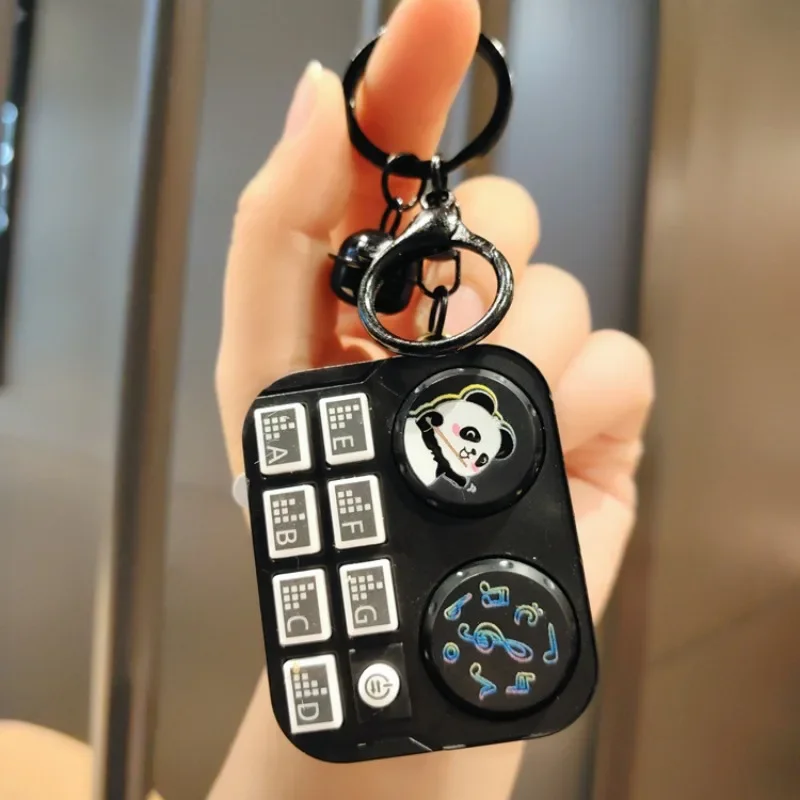 1 قطعة معالج DJ صغير آلة موسيقية كيرينغ خلاط الأقراص الدوارة لعبة عتيقة المفاتيح تعمل ألعاب آلة سلسلة مفاتيح #6