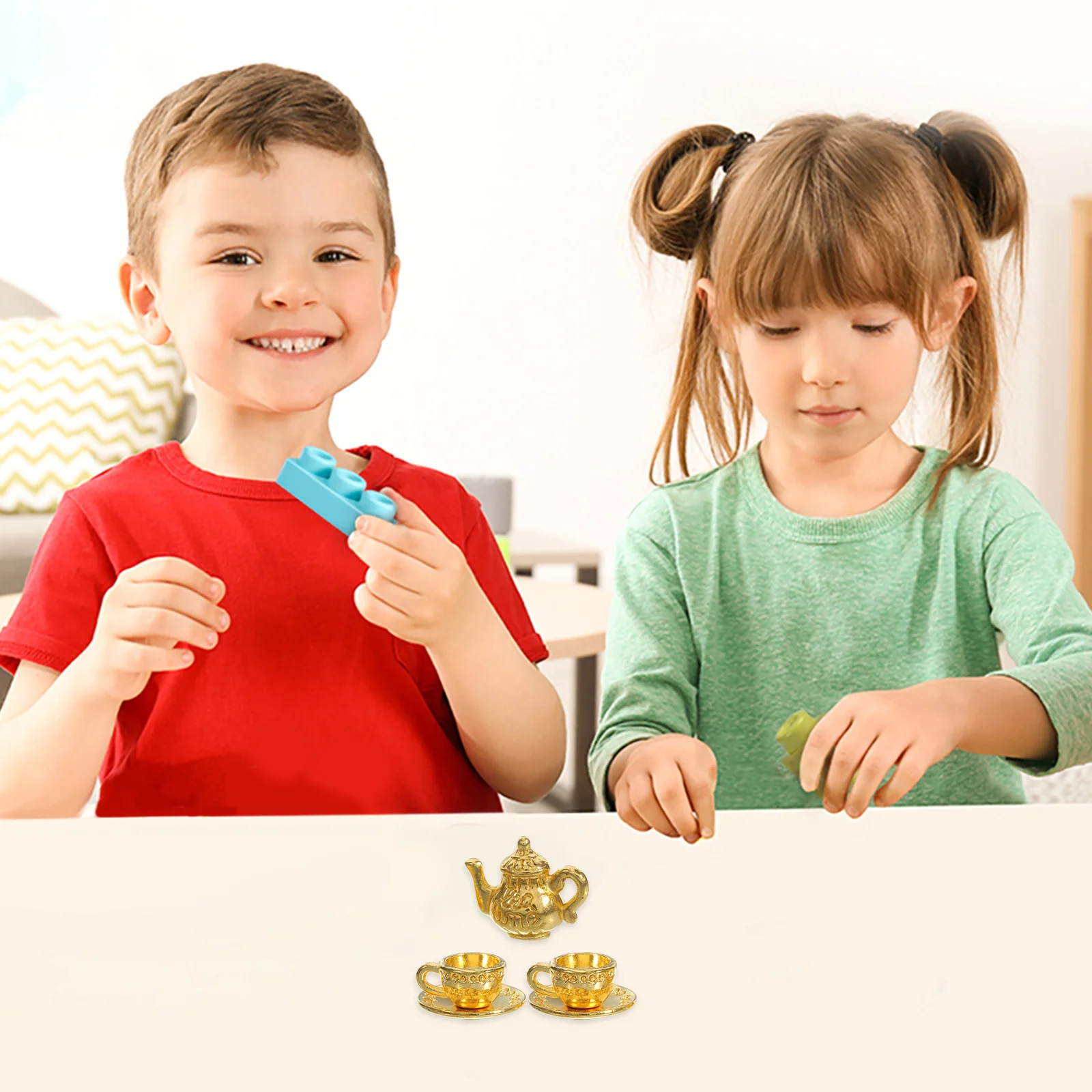

Mini Teapot Set Can Kettle Ornament House Accessories Tearoom Zinc Alloy with Cups Tiny Office Ware Desktop
