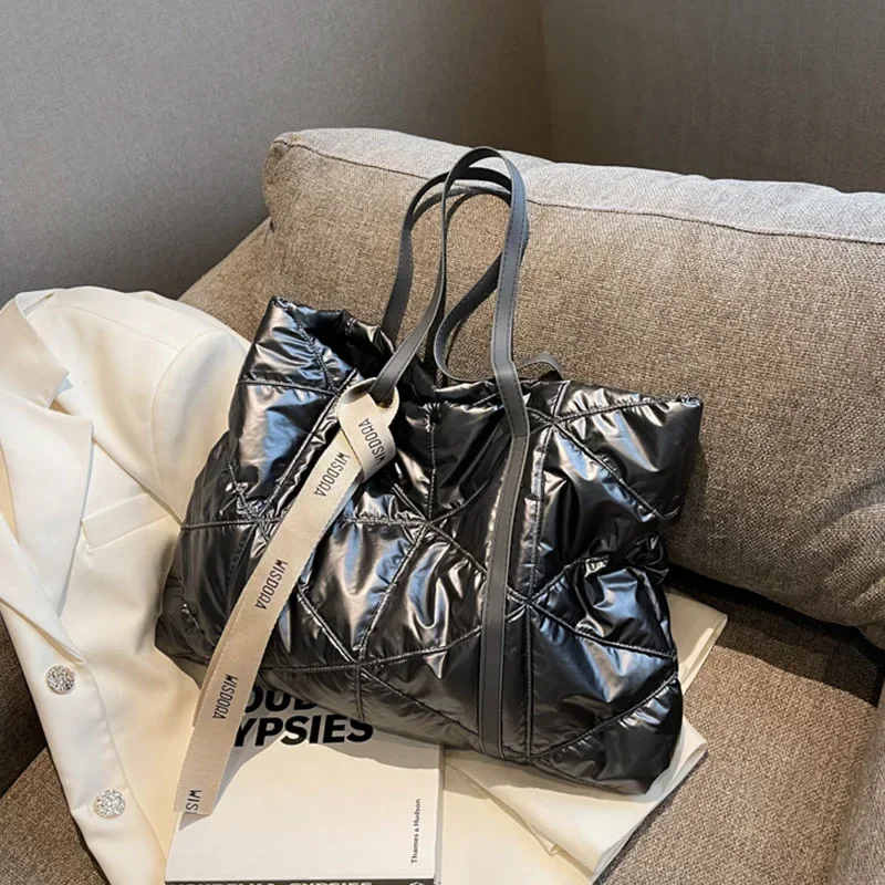 

Женские пуховые хлопковые космические сумки большой вместимости, зимняя теплая мягкая сумка-тоут 2025 года, сумка для покупок на плечо, женская сумка для отдыха и путешествий