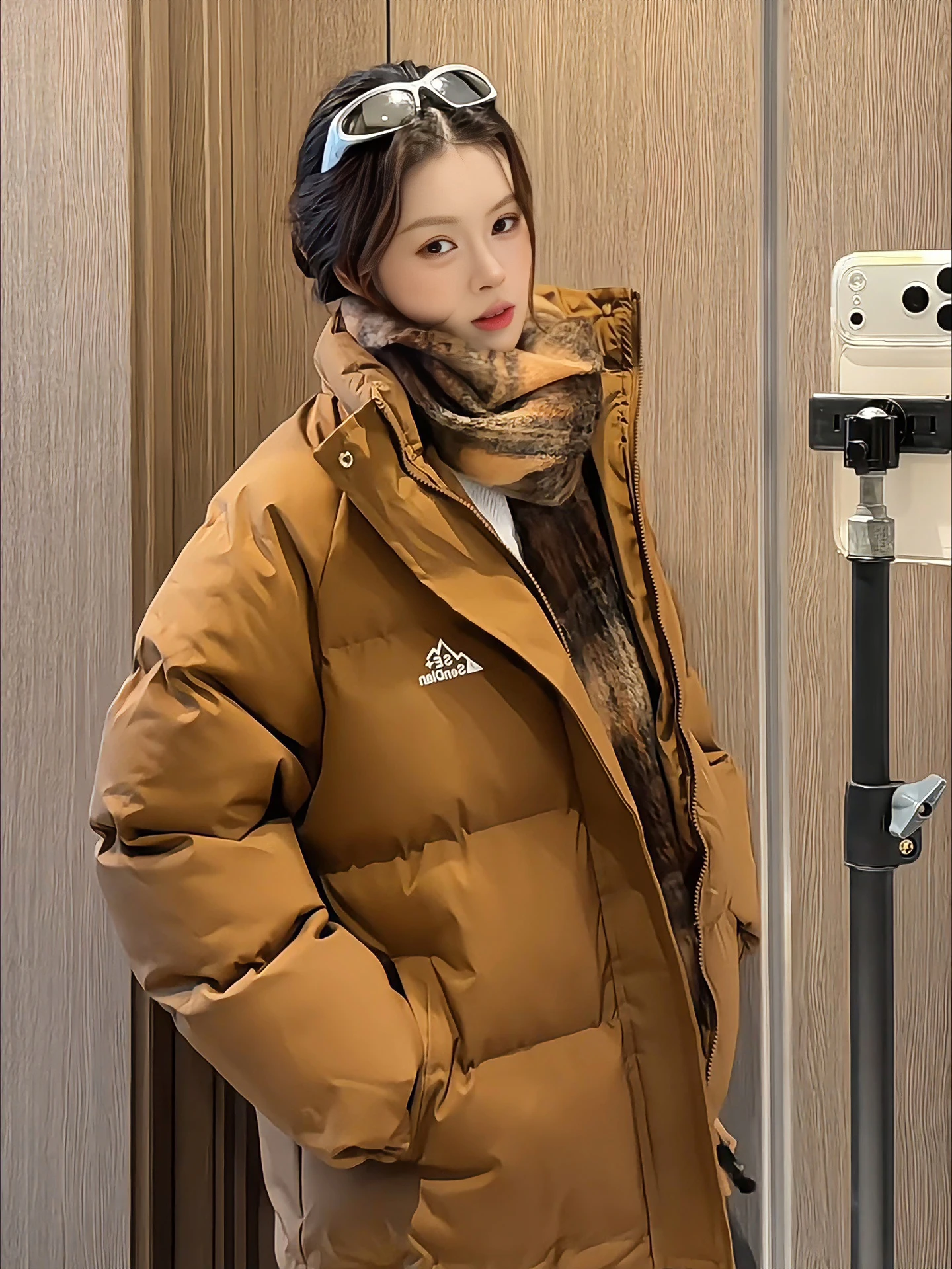 

Brown American Sle Stand Collar ort Thiened down Cotton Jaet Men Women Winter Merald Outerwear Warm Couple Bread Coat