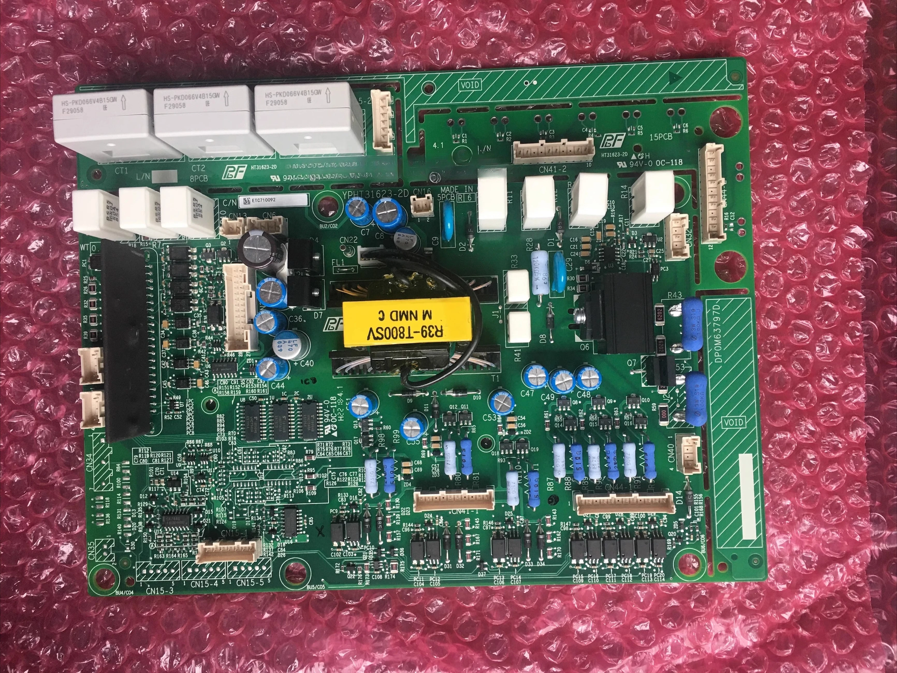 

Инвертор серии A1000 AB4A0058 Плата драйвера питания ETC 710092 ИТК 710091