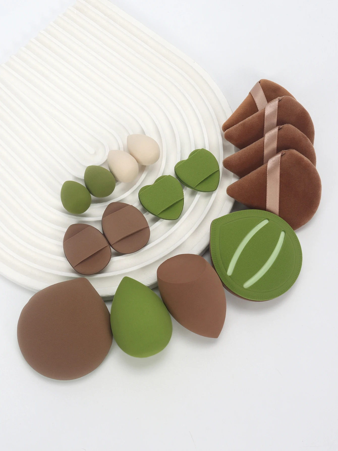 Keluli 16-delige set, breidt zich bij water blootgesteld, kan zowel nat als droog worden gebruikt, geschikt voor alle huidtypes