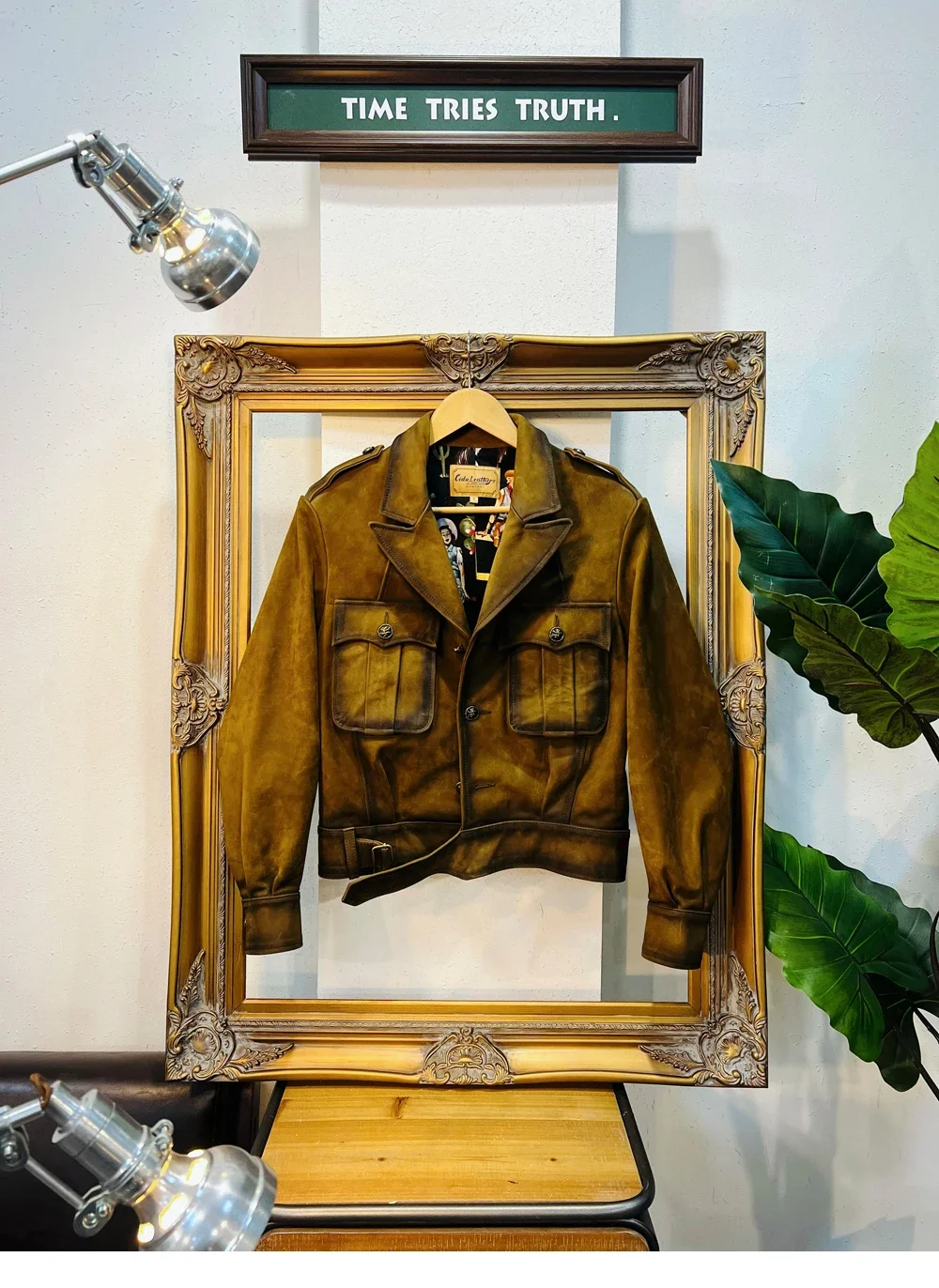 

Tailor Brando S-042 Italian Uncoated Washed Handaged Cowhide Antique Brass Metal Hardware Eisenhower Jacket