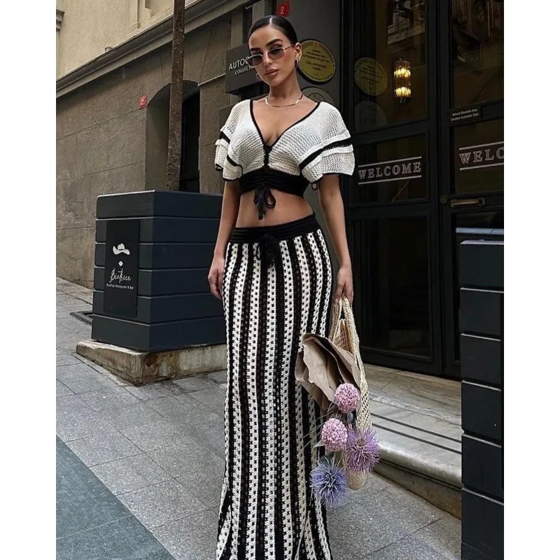 

2024 Summer Elegant Striped Knitted Contrast Colors 2 Piece Set Women Sexy V Neck Bandage Crop Tops Hollow Long Skirt Streetwear