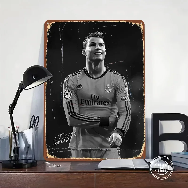Messi Soccer Ronaldo Tinplate Poster Customized Wall Art Vintage Metal Signs Retro Tin Plaque for Decoration Bedroom Decorations