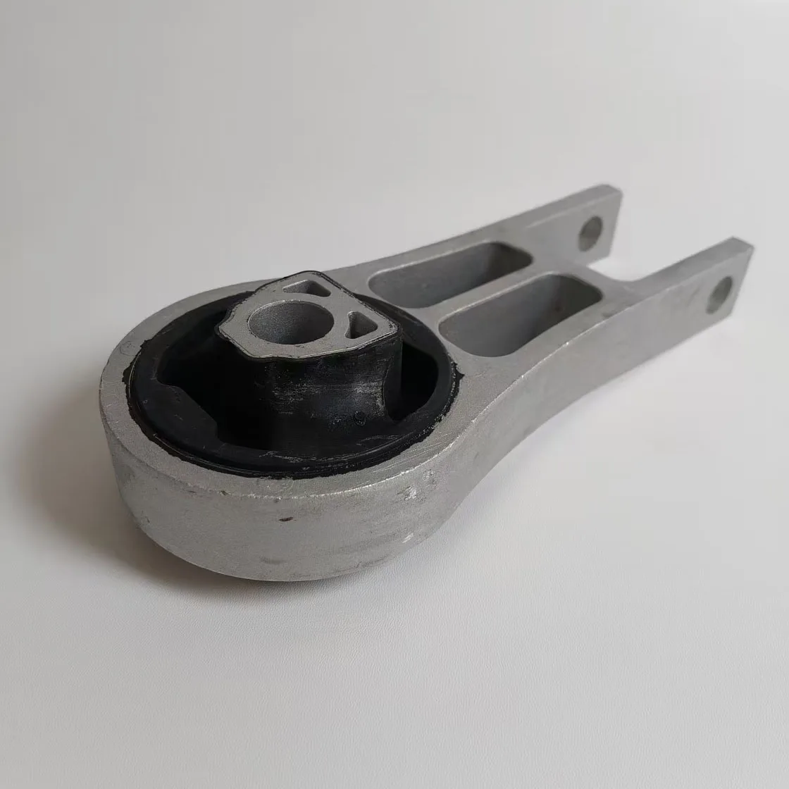 مناسب لكرايسلر 200 2015-2017، جيب شيروكي 2014 - 2018 ناقل الحركة الخلفي الأوتوماتيكي 68240438 أأ