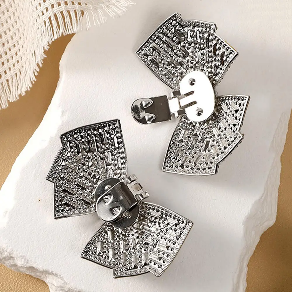 1 قطعة أحذية الزفاف لامعة ديكور الانحناء الأحذية الديكور مقاطع انفصال إبزيم حذاء عالية الكعب اكسسوارات الفتيات الأحذية الحلي