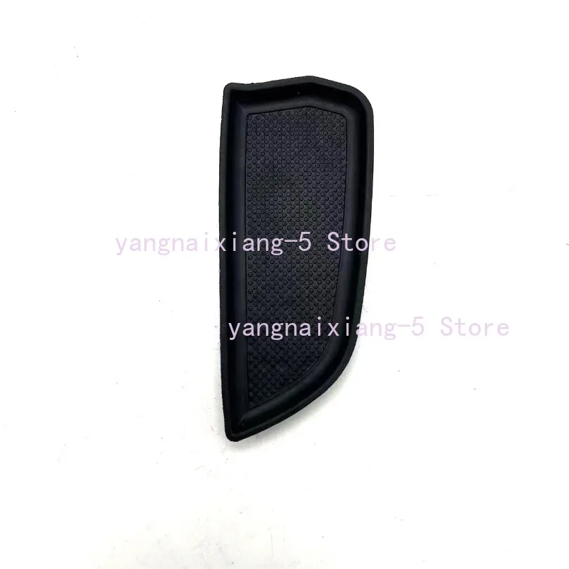 For Mazda 3 Axela 14-19 Car Armrest Groove Pad Door Slot Gasket Groove Mat Closing Handrail Dust Proof Rubber Pad 1PC