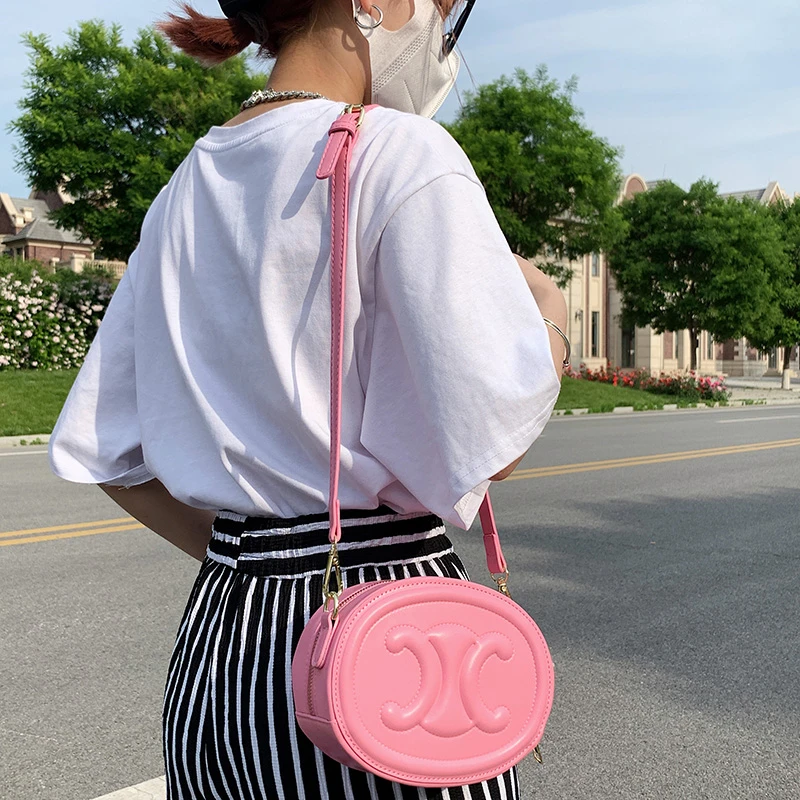 

Модная простая сумка через плечо с буквенным логотипом - женская повседневная сумка для пригородных поездок, минималистичная однотонная роскошь