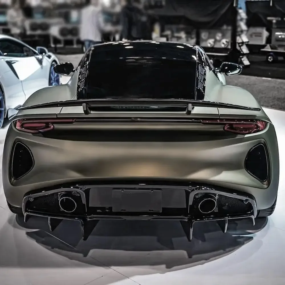 High Quality Fast Delivery Whole Sale Price Dry Carbon Fiber V Style Diffuser Wing Body Kits for Emira