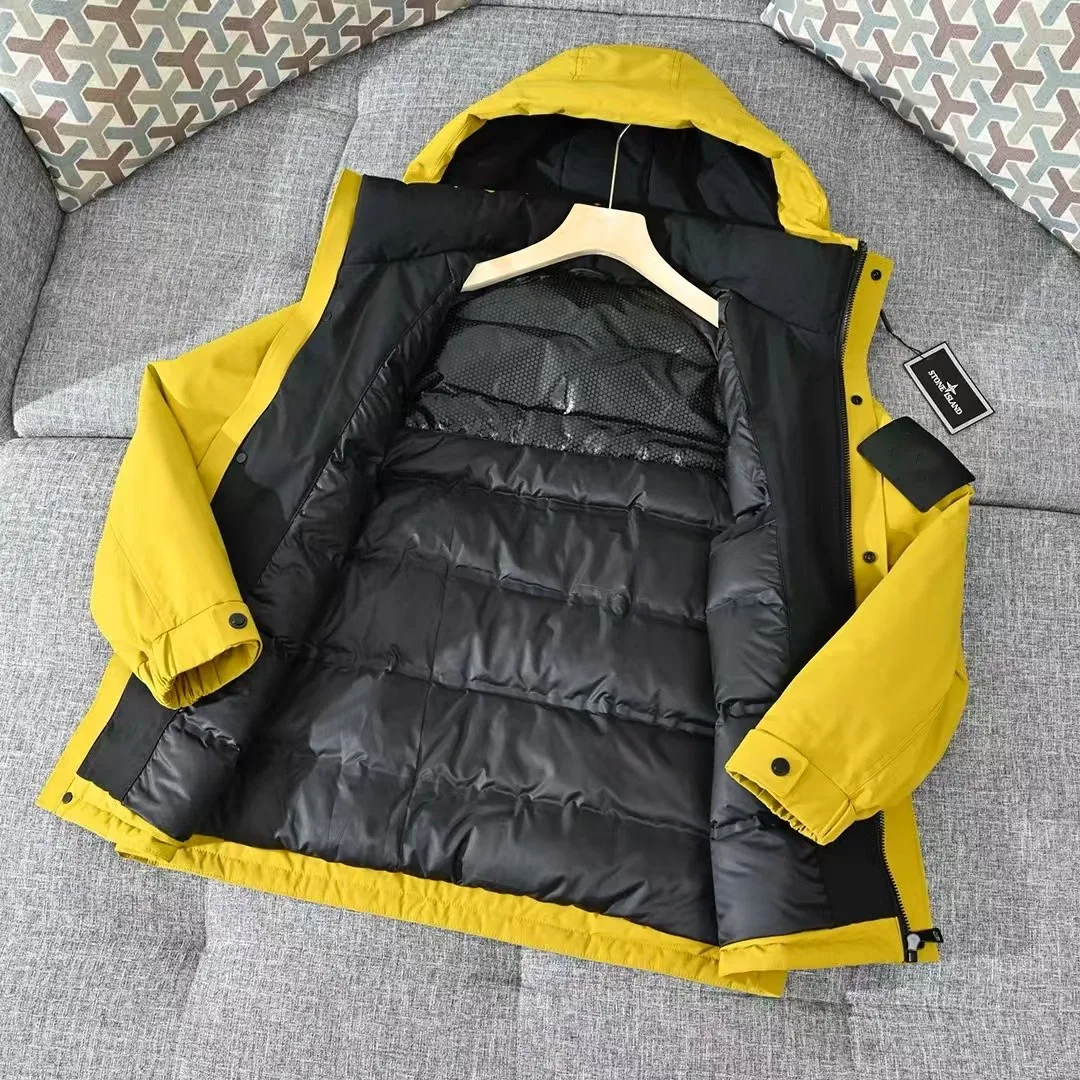 Men's high-quality down jacket, 95% white duck down material, rainproof and waterproof, warm outdoor sports jacket.