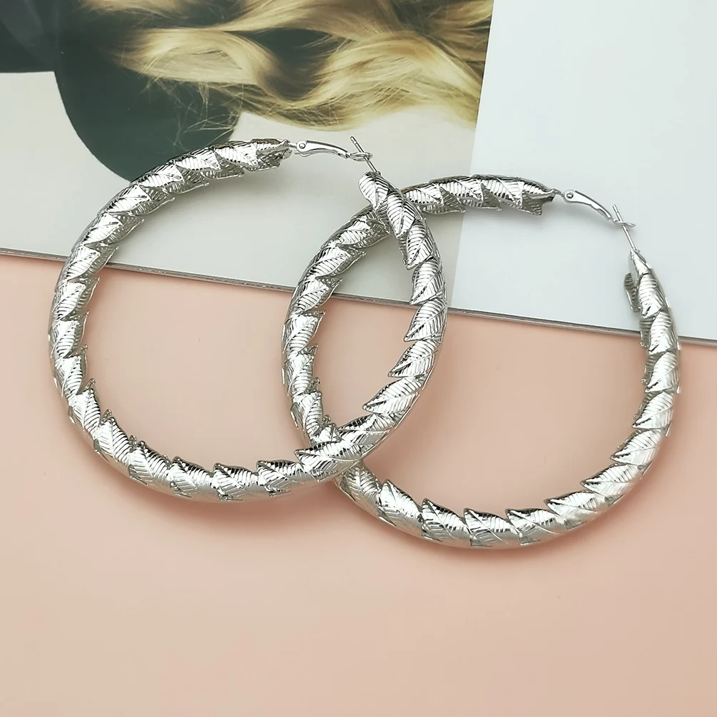 Fashion Chunky Big Hoop Earrings For Women Vintage Leaves Metal Dangle Statement Earring 80mm African Women\'s Jewelry Punk