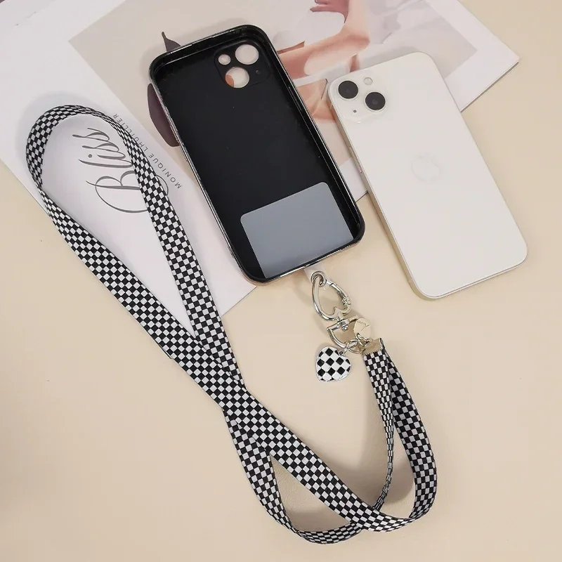 Mobile Phone Lanyard Black and White Checkered Long Diagonal Shoulder Strap Neck Strap Love Buckle Pendant Anti Loss Lanyard