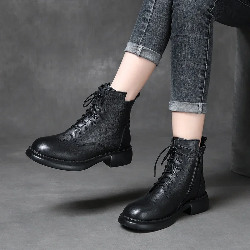 2025 النساء الأحذية جلد طبيعي الخريف موضة جديدة النمط البريطاني جلد البقر النساء أحذية جديدة الراحة حذاء بكعب سميك جودة عالية