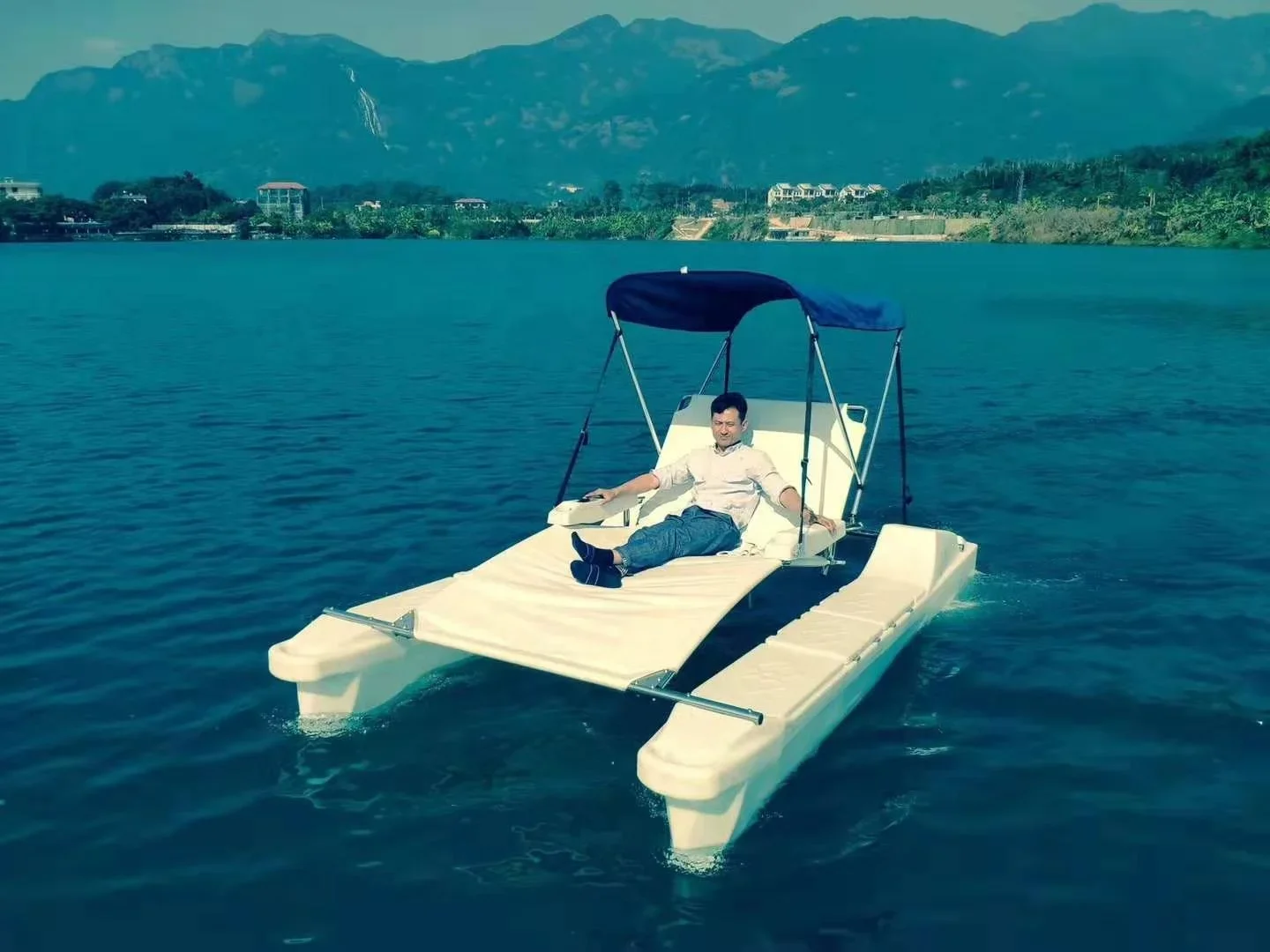 new product Water Sports Equipment electric boat for park