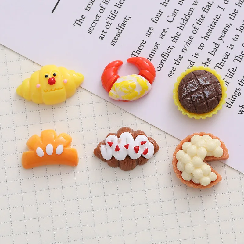 

10pcs Simulated Bread Flatback Resins Cabochon Scrapbook 24mm Fake Foods Resin Cabochons Kawaii DIY Embellishments Accessories