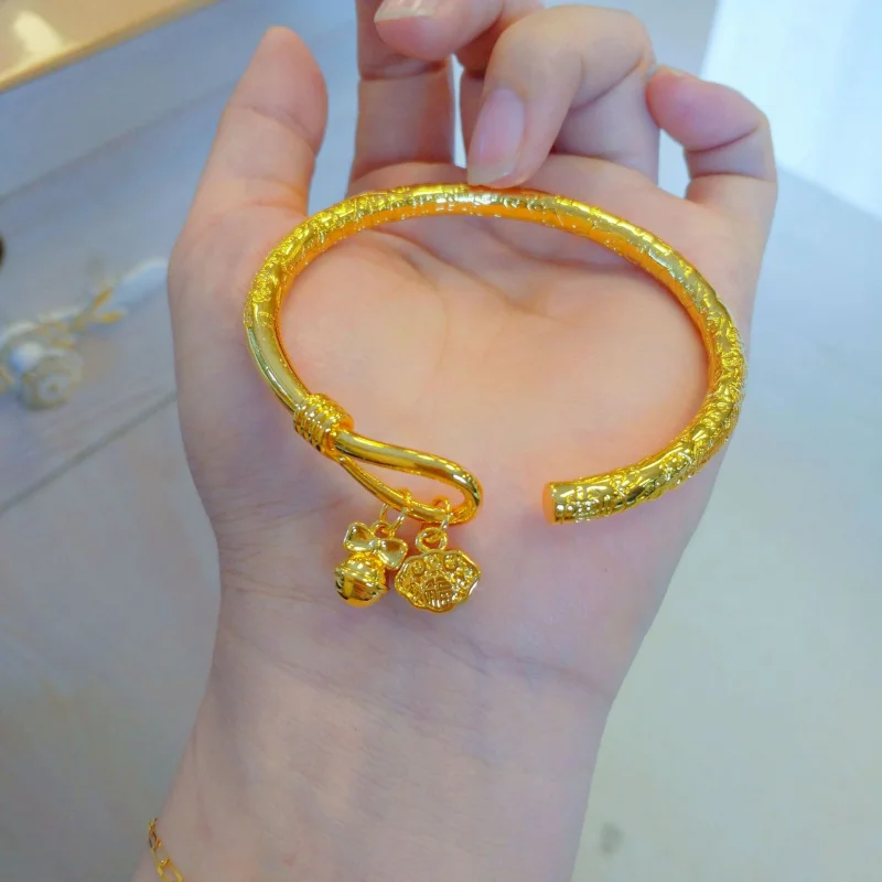 

Engraved Wealth God Bracelet for Women, Chinese Style Copper Fu Character Lock Bag Pendant, Open Solid Copper Color Hand Ornamen