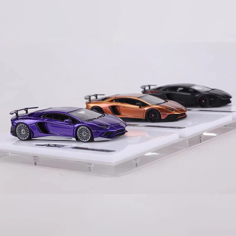Diecast Original 1:64 Scale LP750-4 Simulation Resin Car Model Static Display Collectible Toy Gift Souvenir Decoration