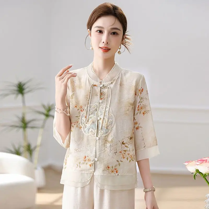 

Elegant Silk for Moms - Trendy Shirt and Fashionable Chinese Style Two-Piece Outfit for Summer