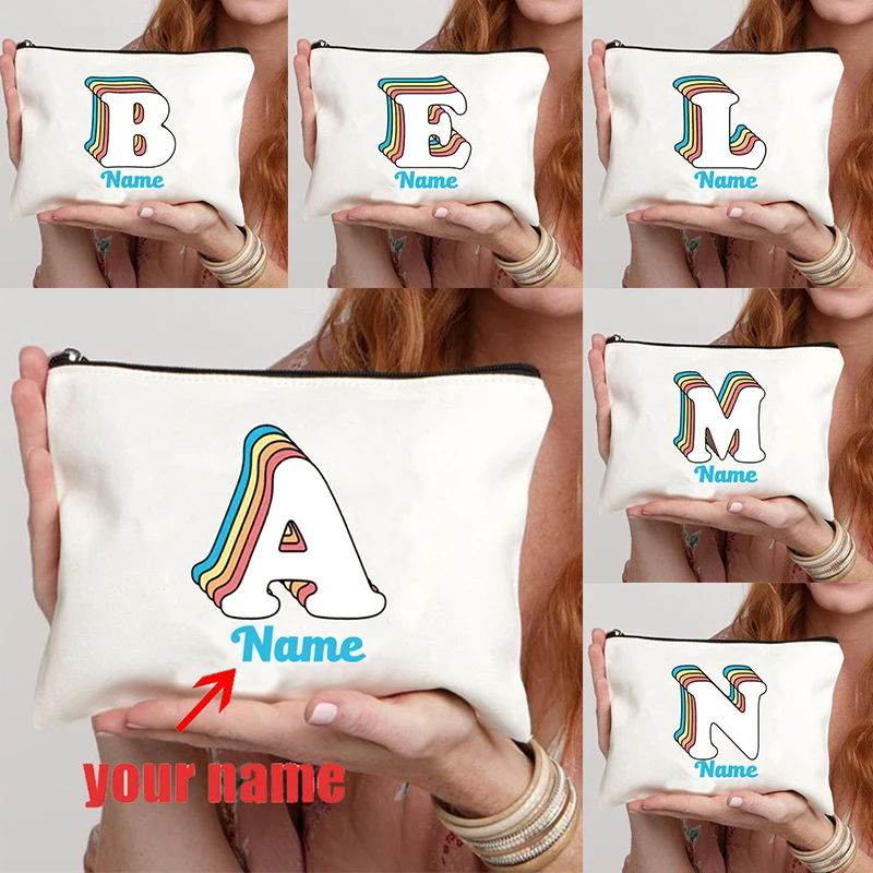 Bolsa de maquillaje personalizada con letras de estilo universitario para mujer, bolso de almacenamiento multifuncional de viaje con nombre personalizado, cartera para lápices