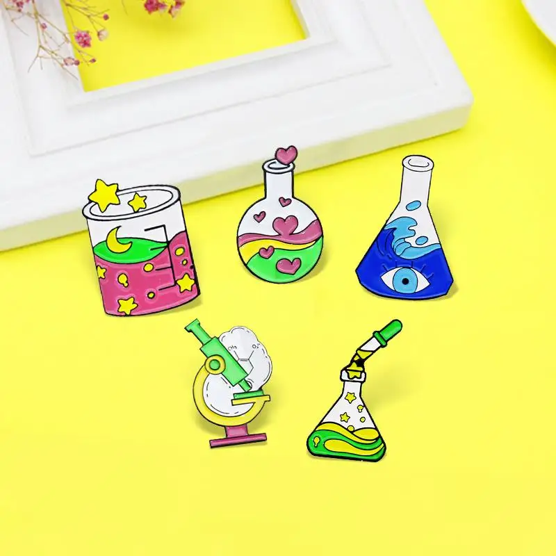 

Chemical Experiment Enamel Pin Color Experimental Bottle Microscope Test Tube Beaker Science Brooches Lapel for Friends Jewelry