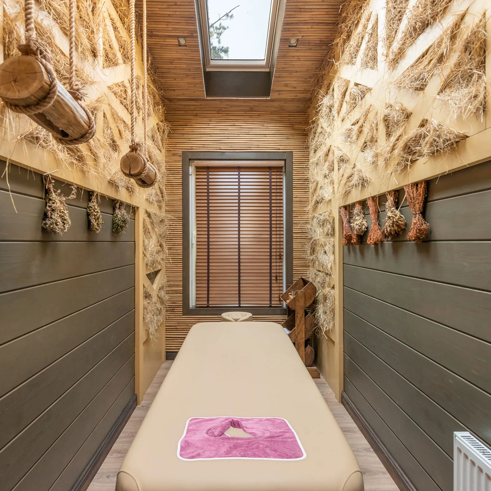 

Комплект из 2-х многоразовых утолщенных мягких простыней-накладок для массажного стола/кушетки для салонов красоты и СПА, фиолетовые