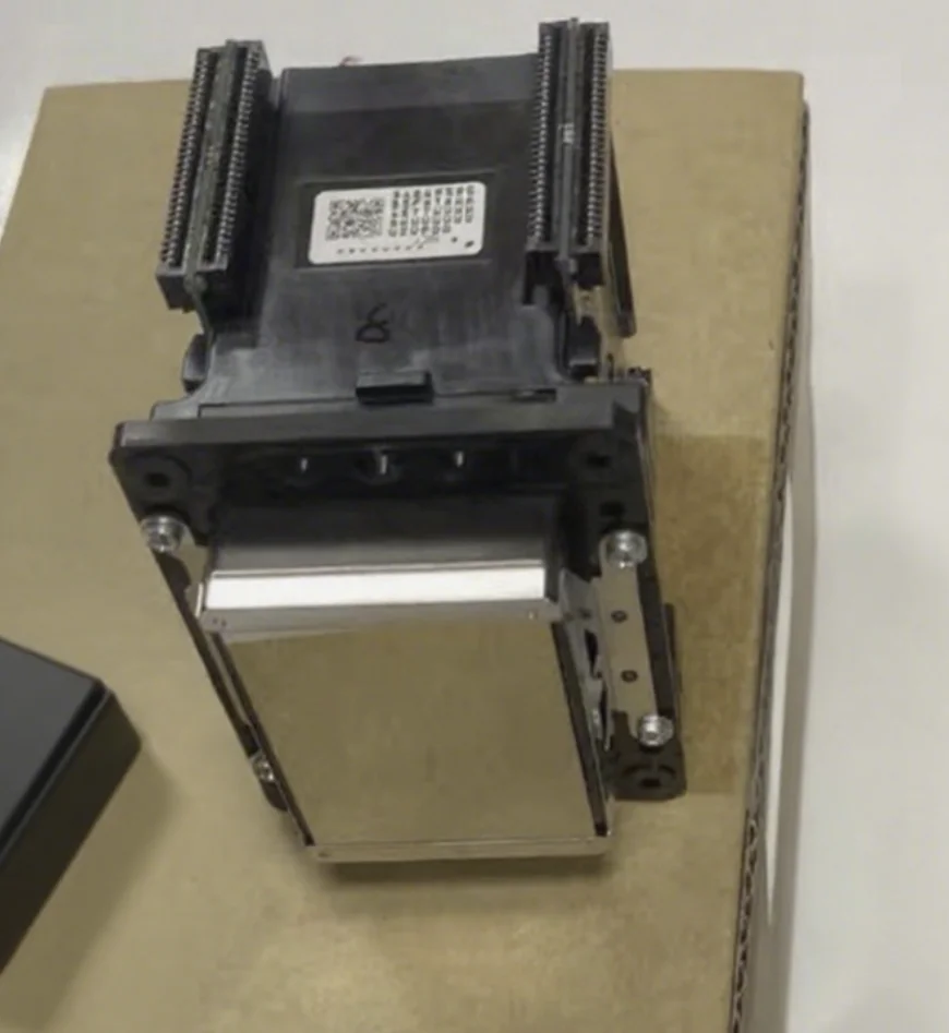 

Roland Printhead Print head for Roland VS-640 / VS-420 BN-20 Mimaki Jv33 Cjv150 Mutoh Vj1624 Mimaki DX7 Print head Dx7