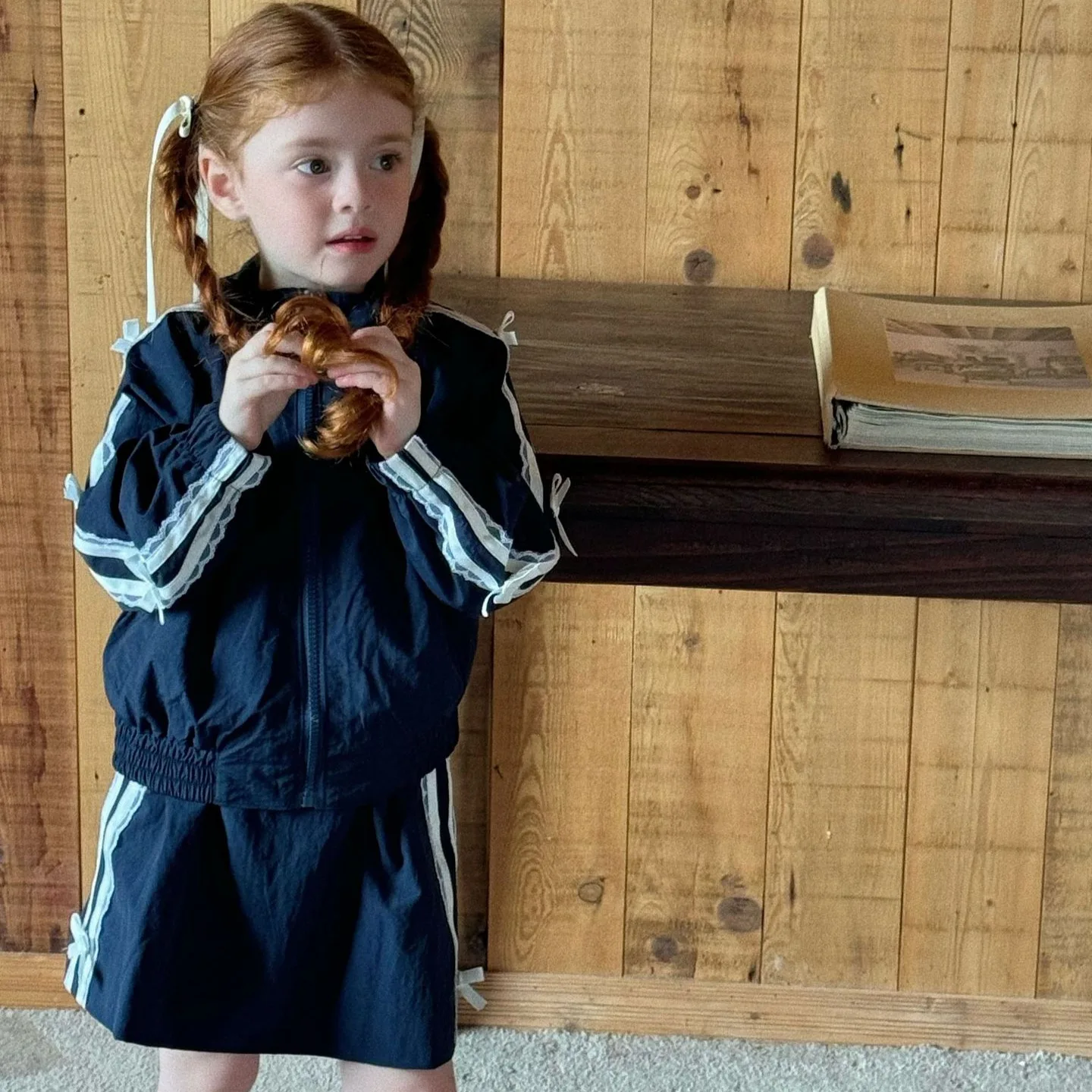 

Children Sets Girls Bow Skirts Sets 2024 Autumn New Long Sleeve High Collar Zipper Jacket Top Skirts Two Piece Set