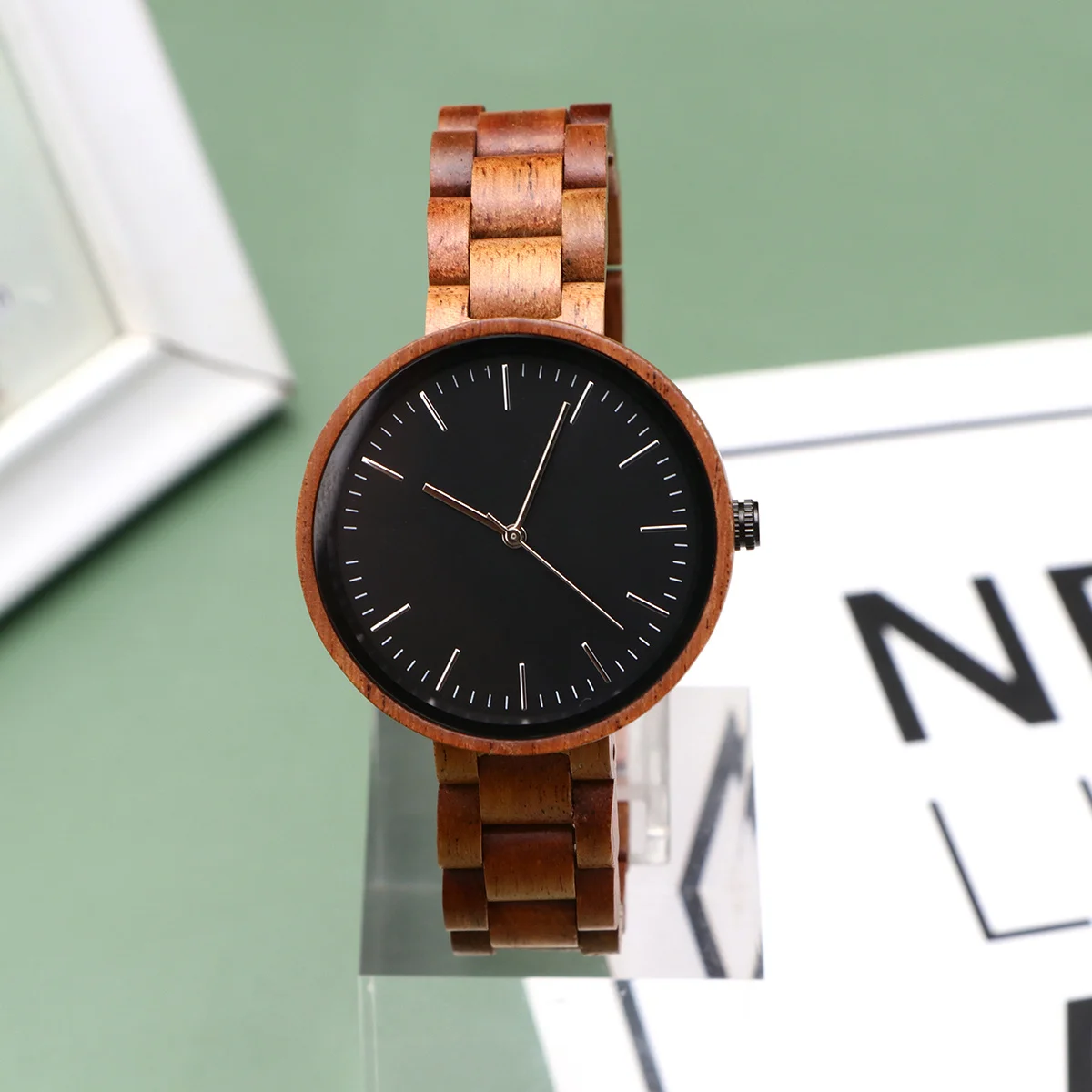 

Wooden Wrist Watch Attractive Appearance Lightweight Design Wooden Strap Durable Buckle Gift for Mom Girlfriend