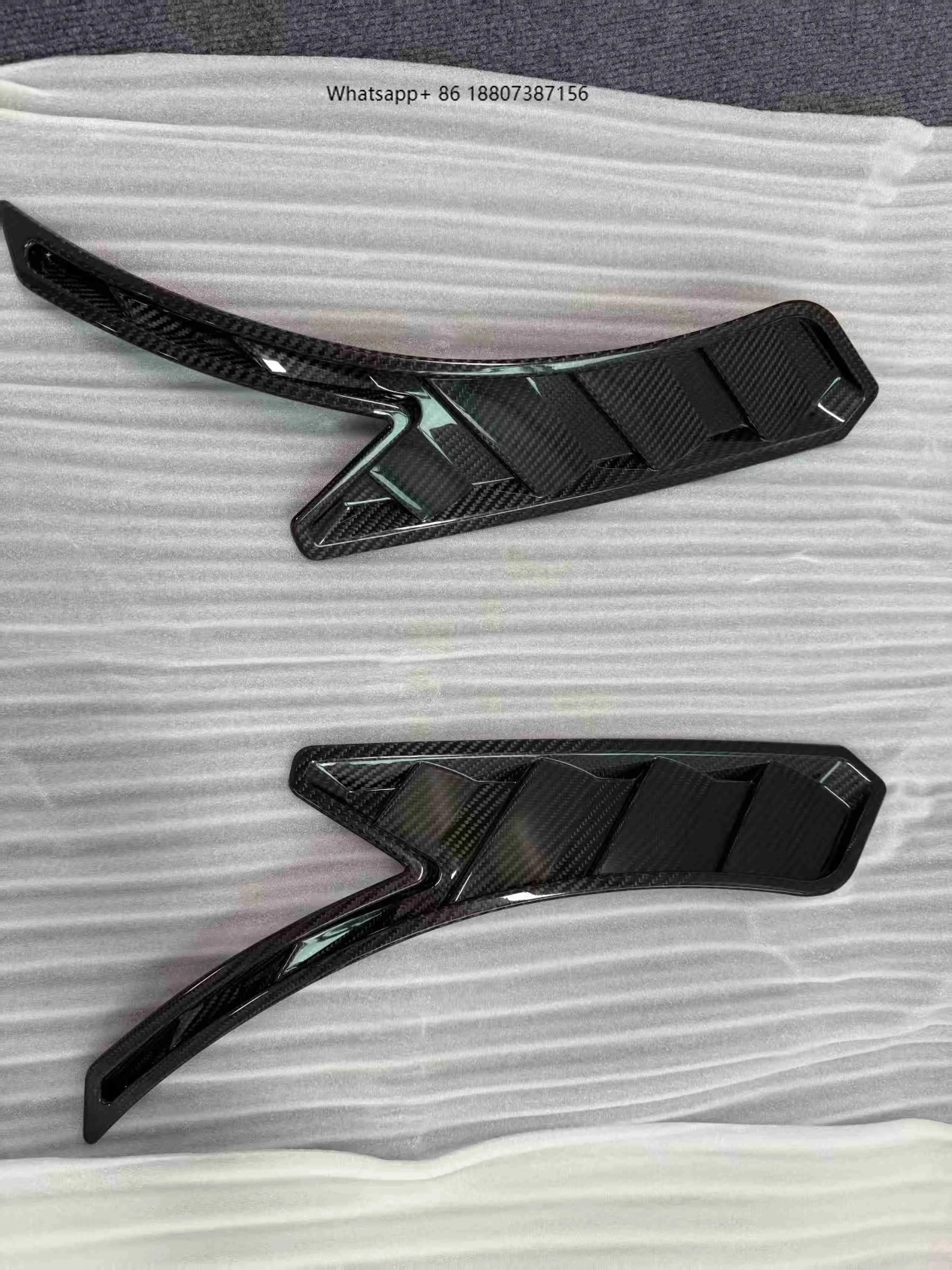 

High Quality RSC Style Dry Carbon Fiber Fibre Side Front Fender Vents Fit for M3 F80 F82 M4 2014-2018