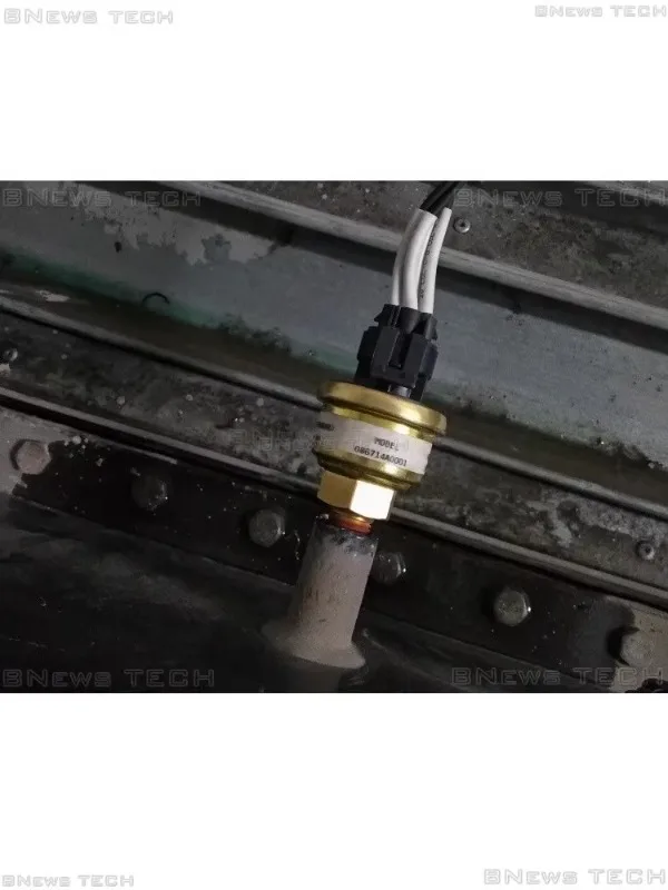 086714A0001 Low water level sensor