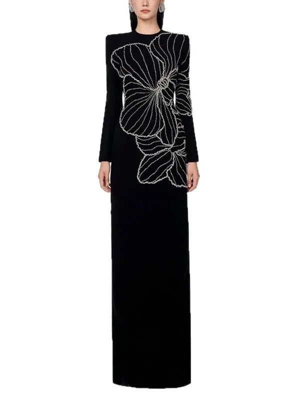 

Элегантное длинное вечернее платье с богатой вышивкой и эффектом стройности, с завышенной талией, на молнии, для женщин