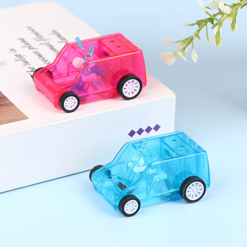 1Pc Cute Mini Cartoon Car Table Dust Cleaning Trolley Desktop Eraser Dust Ceaner Pencil Eraser Shavings Sweeper For Home Office