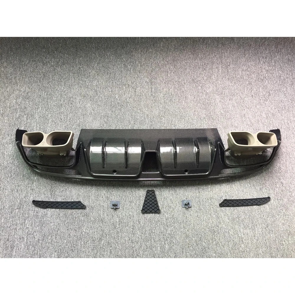 

C Class W205 Rear Diffuser with Exhaust Tips Carbon Fiber W205 C63 C63S Rear Diffuser Muffler Tips W205 Rear Lip Auto Parts