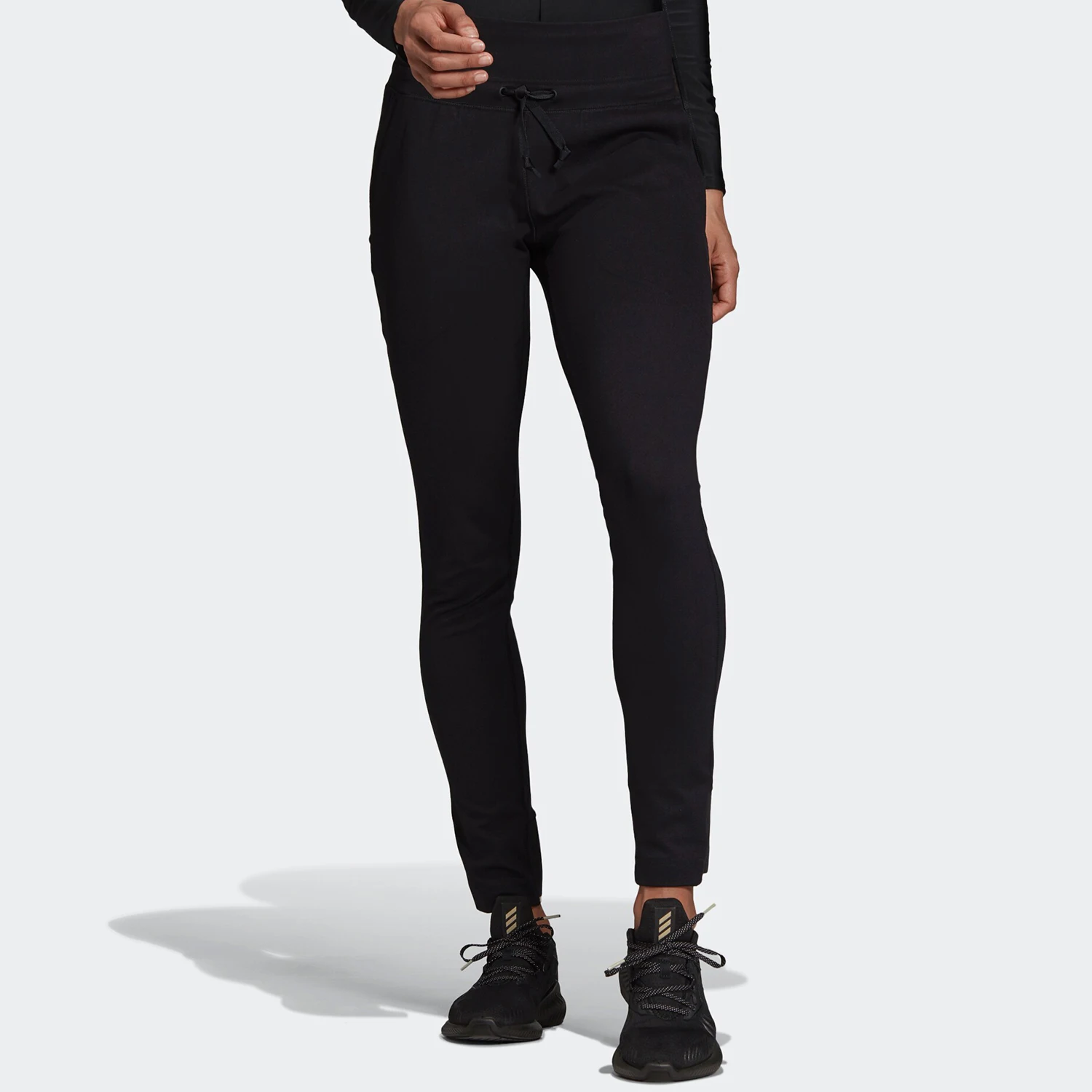 

Женские брюки Adidas Authentic New Season W VRCT в спортивном стиле DX8415